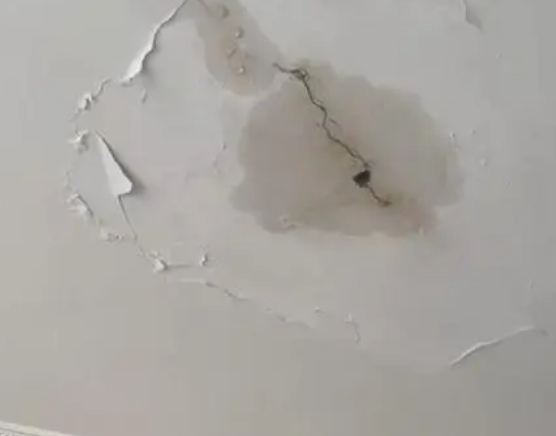 奎文阳台漏水维修公司分享下屋面防水工程质量问题原因分析
